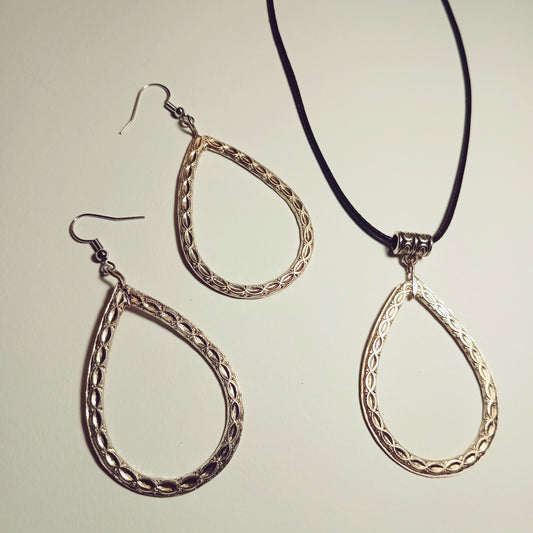 Silver Earring set